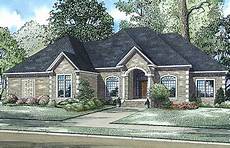 traditional style house plan 4 beds 2 5 2 to 4 bed house plan 59591nd architectural designs traditional style house plan 4 beds 2 5 2 to 4 bed house plan 59591nd architectural designs