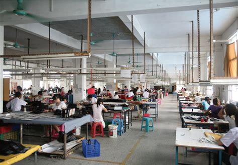 皮具厂招聘，广州皮具加工厂，皮具生产厂家，皮具定制