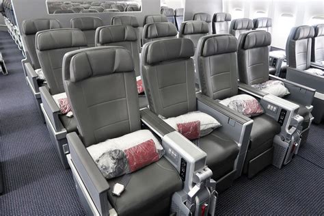 Airline Review: Cathay Pacific – Business Class (Boeing 777-300 with ...