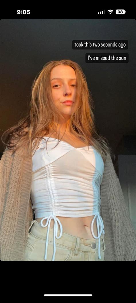 Asmr rebecca : r/MoreSexyASMRGirls