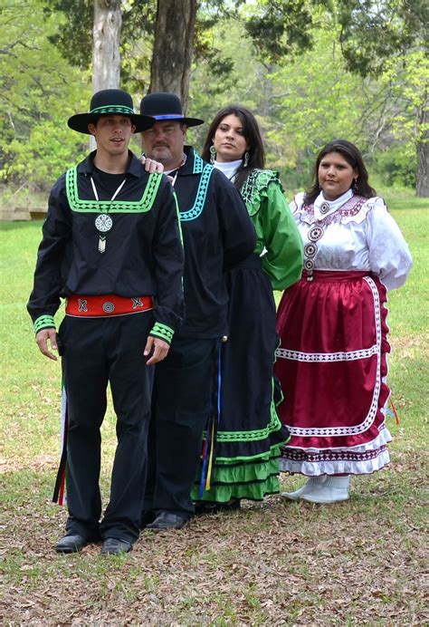 Choctaw Traditional Clothing: History & Styles