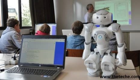 Programming a Robot 的图像结果