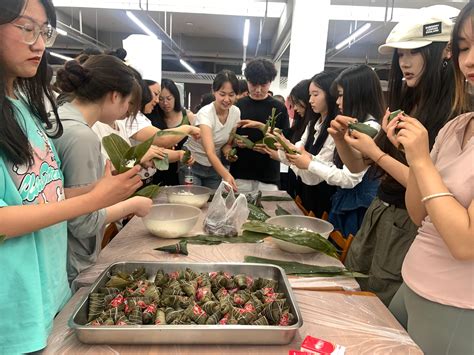 【媒体工大】吉林之地：长春工业大学带领外国留学生一起学习中国传统文化-工大新闻