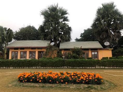 CHUPI KASTHASALI PAKHIRALAYA (Purbasthali) - Hostel Reviews & Photos ...