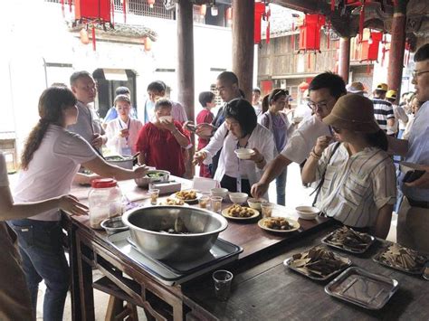 全省独家工匠学院在浦江成立 每年培育人才近4千人--金华频道
