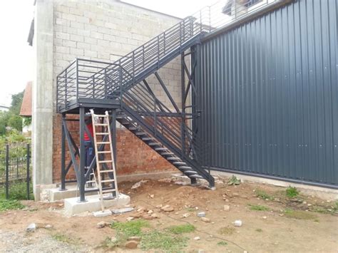 Metalltreppen Massive Aussen Geländer Edelstahl Balkon in Dessau-Roßlau ...