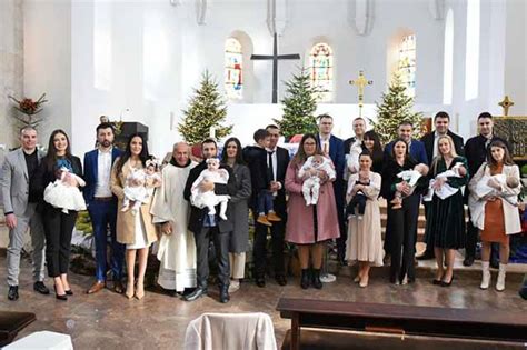 Na Ivandan u Širokom Brijegu kršteno devetero djece – Hercegovina.in