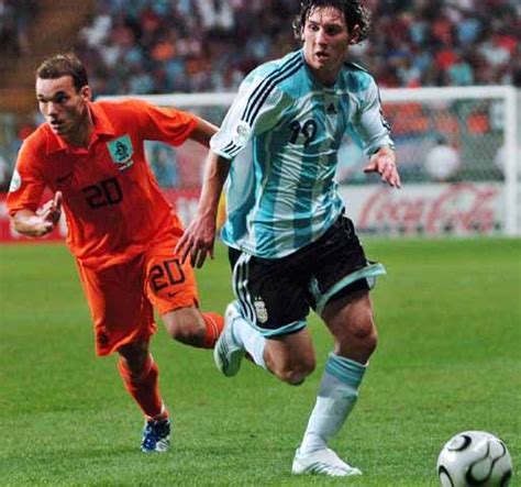 2006世界杯小组赛第3轮 阿根廷（0-0）荷兰 梅西世界杯首次首发 - 梅西中文网
