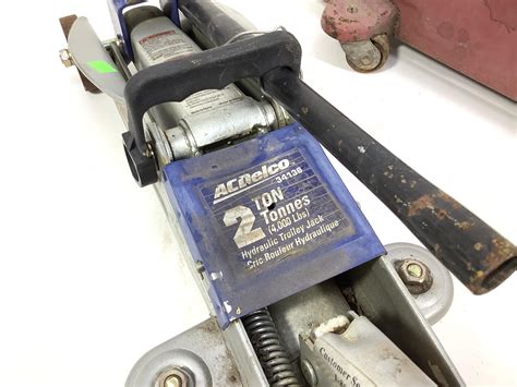 Lot - (2) Hydraulic Floor Jacks, AC Delco 2-Ton