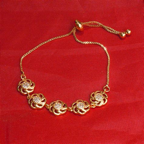 Rose Gold American Diamond Work Round Shape Bracelet – Meira Jewellery