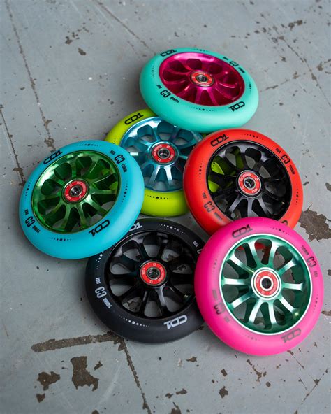 CORE CD1 Spoked Stunt Scooter Wheel 110mm - Pink/Teal CORE | Decathlon