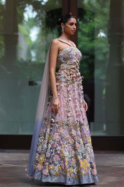 Buy Indian Designer Wear and Ethnic Dresses for Women – Moledro
