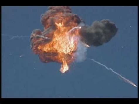 Fly Exploding 的图像结果