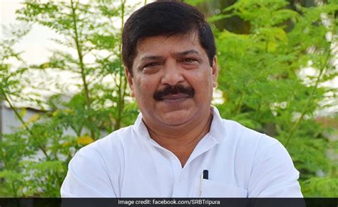 पार्टी विरोधी गतिविधियों के चलते त्रिपुरा के सीएम बिप्लब कुमार देब ने ...