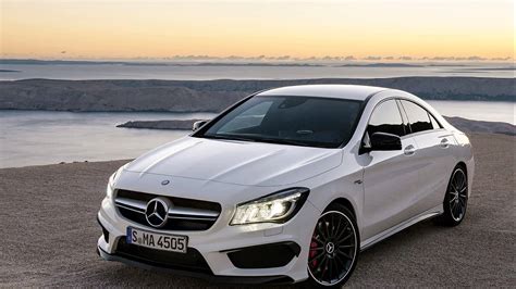 Mercedes-Benz GLA 200 CDI Style (Diesel) Car Review, Specification ...