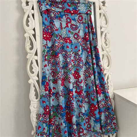 Long Skirt-Waist 34 to 36 – Outdated