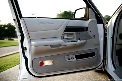 1992 - Crown Victoria Touring Sedan P75