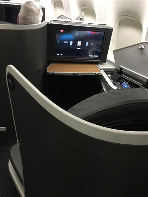 Review: American Airlines (777-200) Business Class – Los Angeles to Dallas