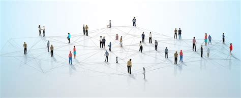 People Standing in Open Group 的图像结果