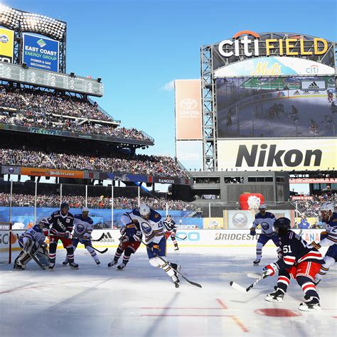 Hockey Outside 的图像结果