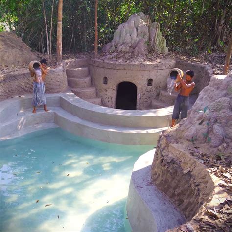 Primitive Swimming Pool 的图像结果