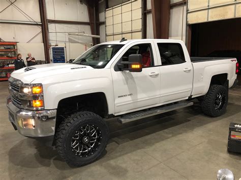 2018 Chevrolet Silverado 3500hd Duramax - LT and LTZ's - 12k miles | Bloodydecks