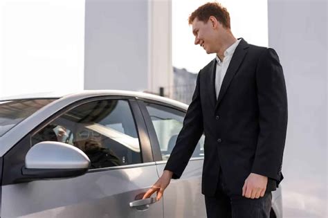 Valet Parking Tip Rules: Guide to understand car service tipping etiquette