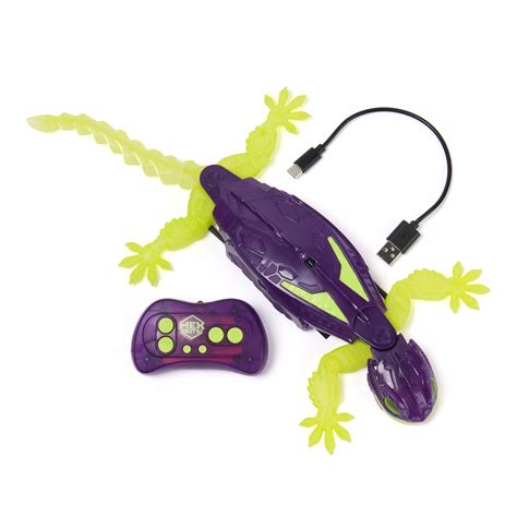 Glow in the dark remote-controlled gecko