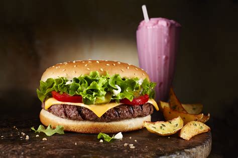 Calories Steak And Shake Burger at Zoe Burdett blog