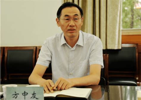 疫情防控不力,南京市、区两名卫健委主任被免职！_机场
