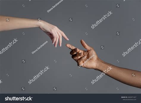 Male Hand Vs Female Hand at Hazel Barrett blog