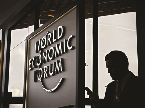 Flexible batteries, designer phages among 2023 top-10 emerging techs ...