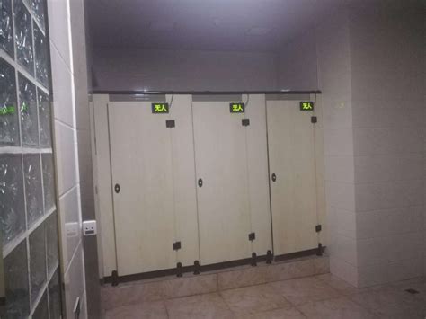 公厕显示屏有人无人LED 屏幕厕所改造红绿指示灯显示无线传输智能-阿里巴巴
