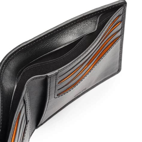 Shop for TUMI wallets and luxury card cases | TUMI India || Tumi©