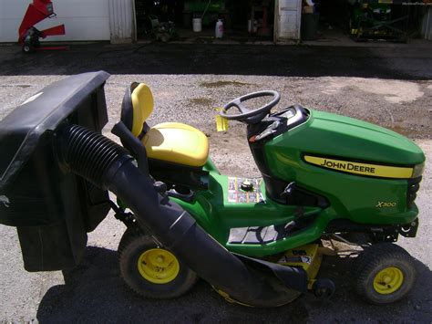 John Deere X300