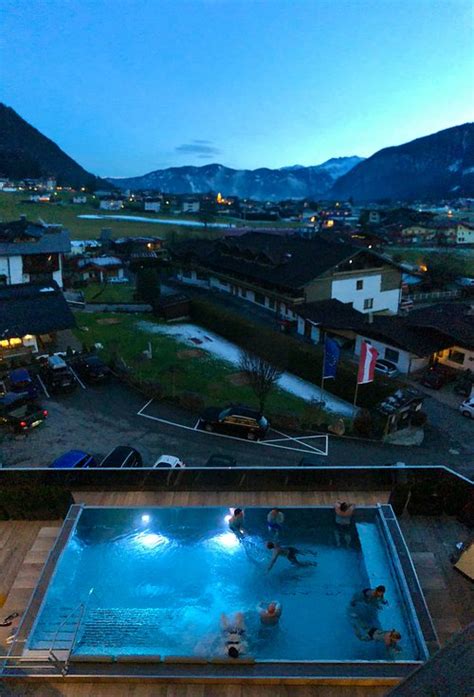 HOTEL VIER JAHRESZEITEN (Maurach, Tirol) - Hotel Reviews, Photos, Rate ...