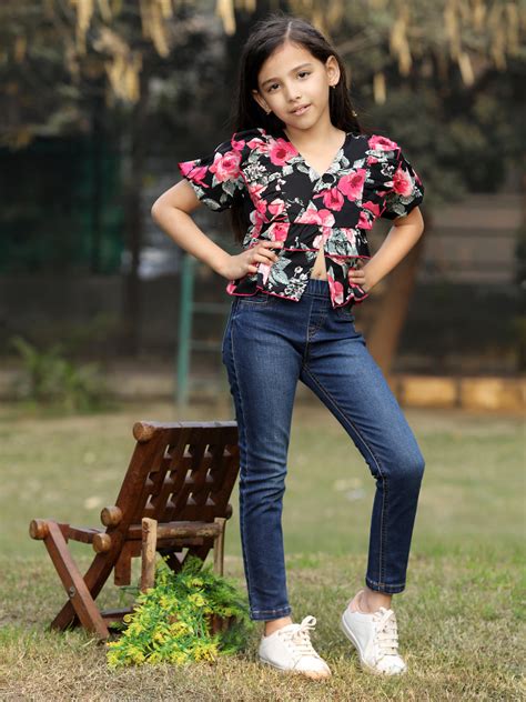 Cutiekins Floral Printed V-Neck Front Cut Top -Black & Pink