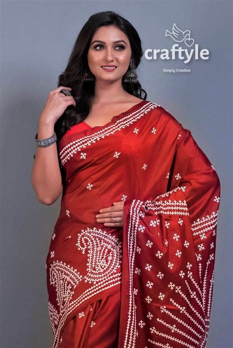 Currant Red Embroidered Kantha Stitch Blended Bangalore Silk Saree ...