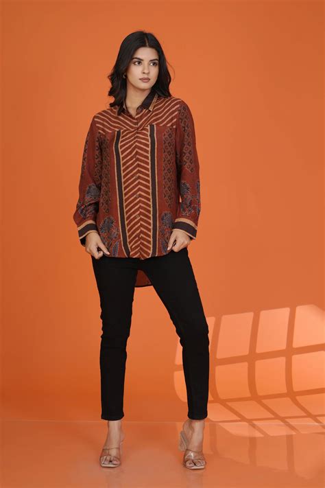 Rust Abstract Printed Shirt with Asymmetric Hem in Muslin – Kaftanize