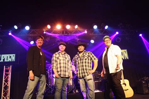 Moorhead Public Library to host series of outdoor concerts - InForum ...