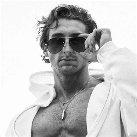 TooTurntTony - Top 50 hvězd sociálních sítí | Forbes