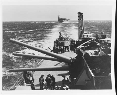 80-G-413449 USS NEWPORT NEWS (CA-148)