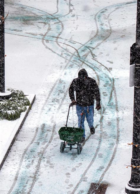 Worcester parking ban ends at 7 a.m. Wednesday