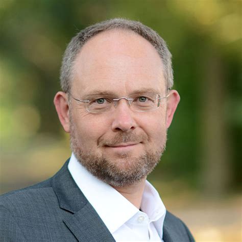 Prof. Dr. Achim Gruber – Das Kuscheltierdrama – Was tote Tiere uns ...