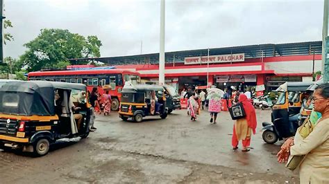 AC Local Train at Palghar 的图像结果