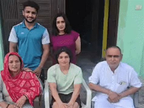 Meenakshi Goyat Routine Secret & Asian Games Trials | Vinesh Phogat Fight