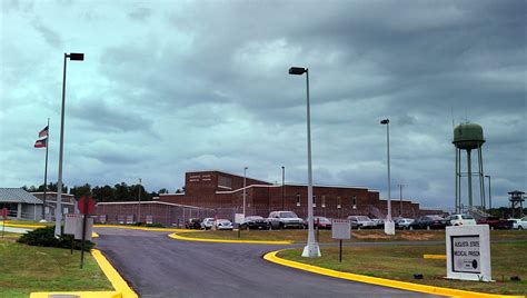 Warden at medical prison being reassigned