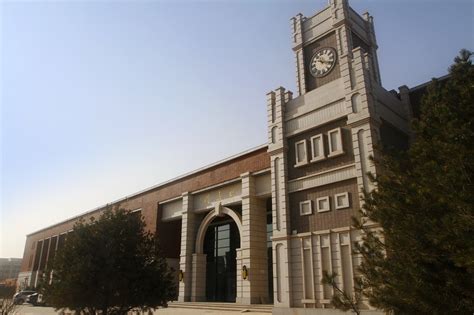 山西大学