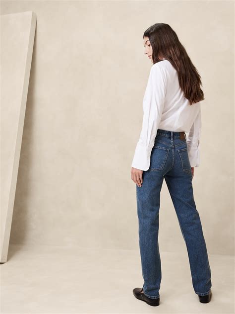 High-Rise Straight Jean | Banana Republic