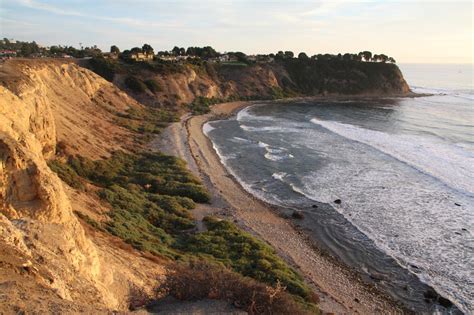 Lunada Bay Beach in Palos Verdes Estates, CA - California Beaches
